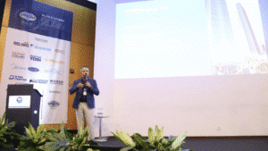 Marcello Esteves apresenta a jornada da Rede D'Or em eficiência energética.